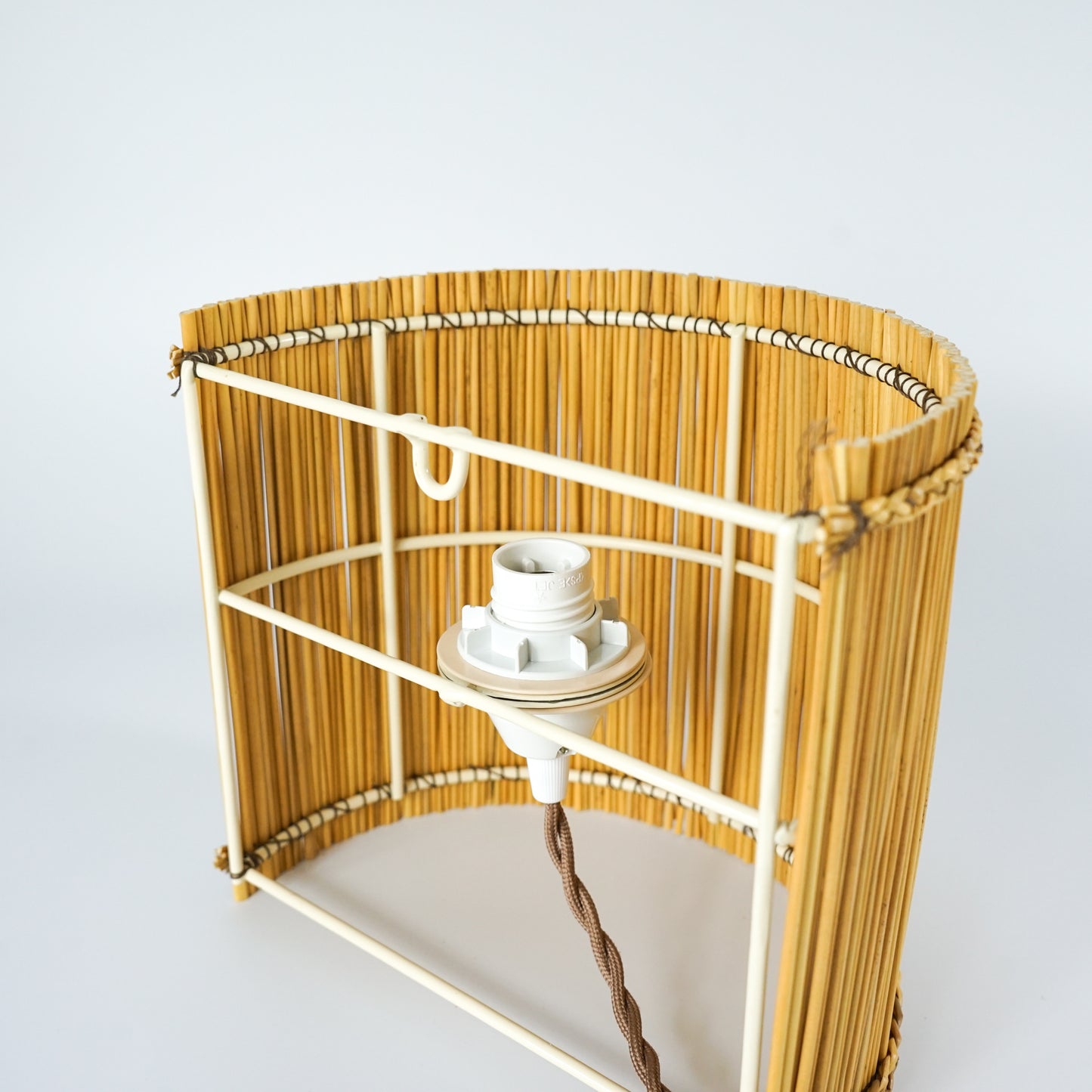 Simple Wall Lamp Medium